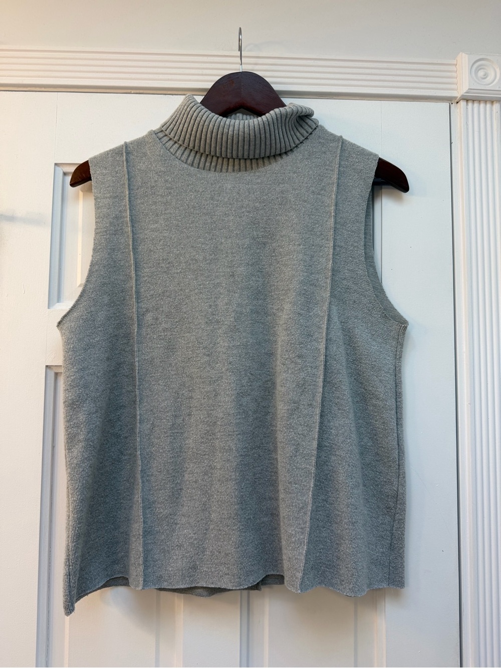 Zara Sleeveless Ribbed Turtleneck Sweater Vest - Light Gray